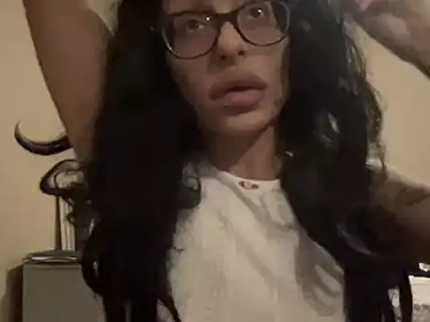 Snapshot of myloveforyouu chatting on 01/10/25, 04:22 myloveforyouu online show from 01/10/25, 04:22