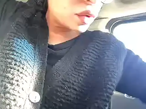 Snapshot of myloveforyouu chatting on 01/18/25, 04:10 myloveforyouu online show from 01/18/25, 04:10