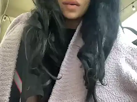 Snapshot of myloveforyouu chatting on 01/20/25, 11:10 myloveforyouu online show from 01/20/25, 11:10