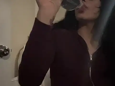 Snapshot of myloveforyouu chatting on 01/21/25, 05:16 myloveforyouu online show from 01/21/25, 05:16