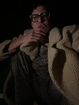 Snapshot of myloveforyouu chatting on 03/17/25, 04:19 myloveforyouu online show from 03/17/25, 04:19