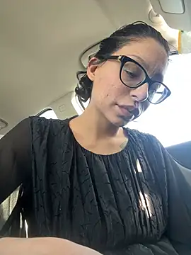 Snapshot of myloveforyouu chatting on 03/17/25, 10:49 myloveforyouu online show from 03/17/25, 10:49