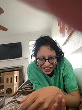 Snapshot of myloveforyouu chatting on 03/19/25, 07:27 myloveforyouu online show from 03/19/25, 07:27