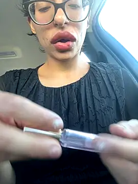 Snapshot of myloveforyouu chatting on 09/27/25, 03:39 myloveforyouu online show from 09/27/25, 03:39