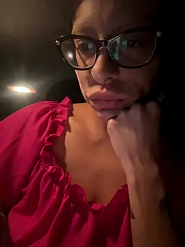 Snapshot of myloveforyouu chatting on 10/11/25, 11:20 myloveforyouu online show from 10/11/25, 11:20