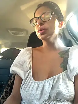 Snapshot of myloveforyouu chatting on 10/12/25, 01:10 myloveforyouu online show from 10/12/25, 01:10