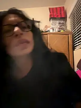 Snapshot of myloveforyouu chatting on 10/13/25, 05:40 myloveforyouu online show from 10/13/25, 05:40