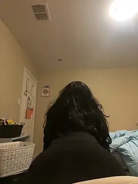 Snapshot of myloveforyouu chatting on 10/14/25, 02:12 myloveforyouu online show from 10/14/25, 02:12