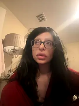 Snapshot of myloveforyouu chatting on 10/16/25, 03:18 myloveforyouu online show from 10/16/25, 03:18