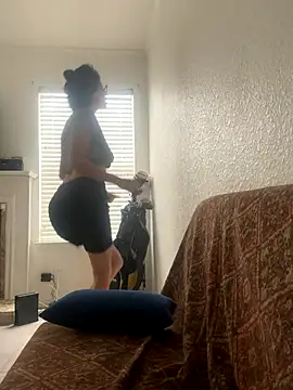 Snapshot of myloveforyouu chatting on 10/23/25, 02:49 myloveforyouu online show from 10/23/25, 02:49