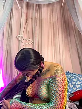 Ivann4 online show from 10/15/25, 08:53