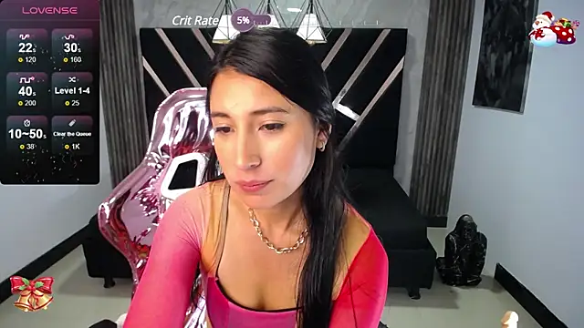 Snapshot of lizzyluk_ch chatting on 12/14/24, 02:31 lizzyluk ch online show from 12/14/24, 02:31