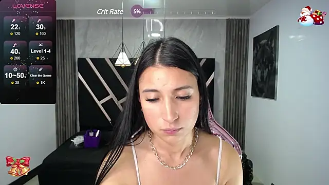 Snapshot of lizzyluk_ch chatting on 12/18/24, 07:52 lizzyluk ch online show from 12/18/24, 07:52