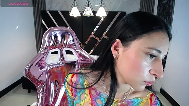 Snapshot of lizzyluk_ch chatting on 02/05/25, 04:36 lizzyluk ch online show from 02/05/25, 04:36