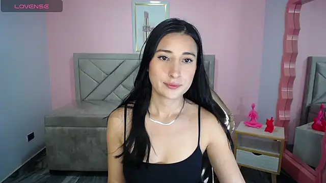 lizzyluk ch online show from 11/21/25, 11:20