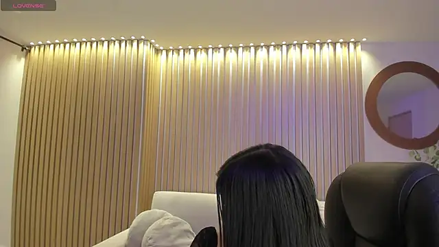 Snapshot of ValeriaRiveraX chatting on 03/09/25, 05:17 ValeriaRiveraX online show from 03/09/25, 05:17