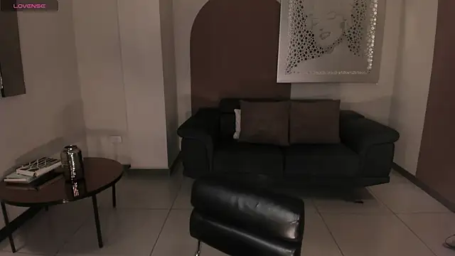 MariaHerrera  online show from 10/25/25, 10:04