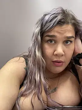 LolaBeretta online show from 01/24/25, 06:14