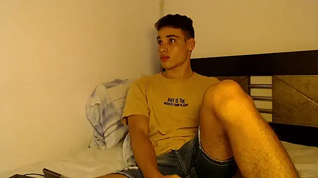 Snapshot of Babylin77 chatting on 10/18/25, 03:42 Babylin77 online show from 10/18/25, 03:42
