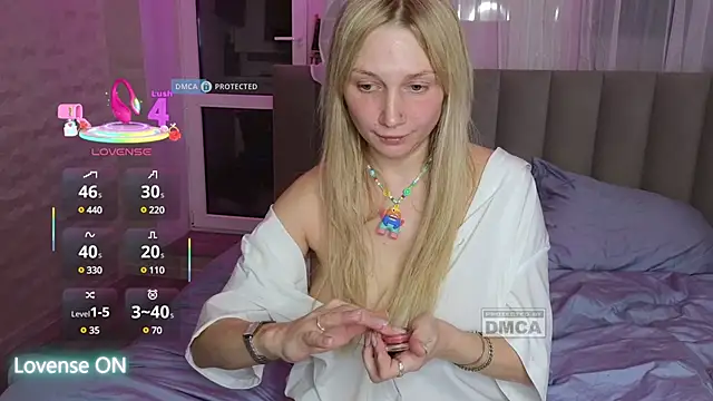 Snapshot of GoodGirl0024 chatting on 03/15/25, 08:10 GoodGirl0024 online show from 03/15/25, 08:10