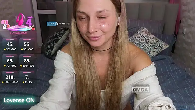 Snapshot of GoodGirl0024 chatting on 10/01/25, 08:37 GoodGirl0024 online show from 10/01/25, 08:37