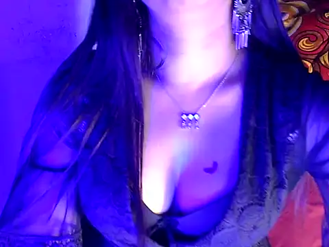 Snapshot of akshara_thakur9 chatting on 12/30/24, 09:19 akshara thakur9 online show from 12/30/24, 09:19