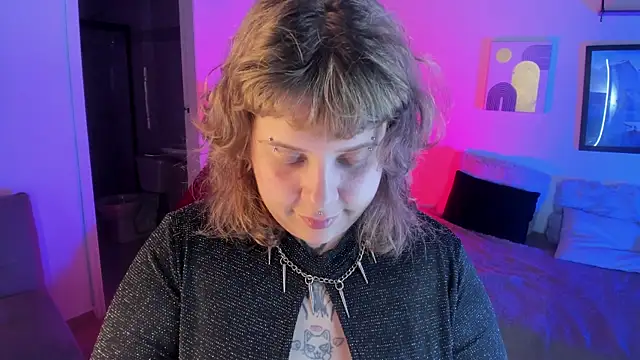 Snapshot of Sabrina_scarlett chatting on 09/20/25, 04:46 Sabrina scarlett online show from 09/20/25, 04:46