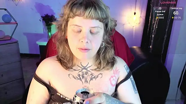 Sabrina scarlett online show from 11/10/25, 04:44