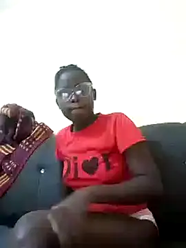 Snapshot of Sweetcecie01 chatting on 03/20/25, 03:04 Sweetcecie01 online show from 03/20/25, 03:04