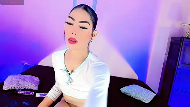 Tiffany moonblack online show from 11/12/25, 04:07