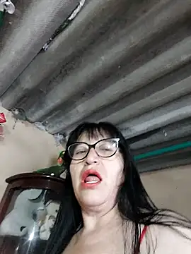 clarita 01 online show from 10/18/25, 11:33