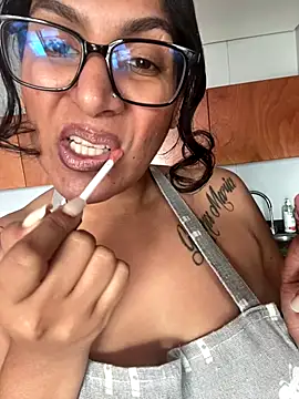 Snapshot of Indianbutter11 chatting on 10/29/25, 04:59 Indianbutter11 online show from 10/29/25, 04:59