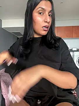 Snapshot of Indianbutter11 chatting on 11/06/25, 05:08 Indianbutter11 online show from 11/06/25, 05:08