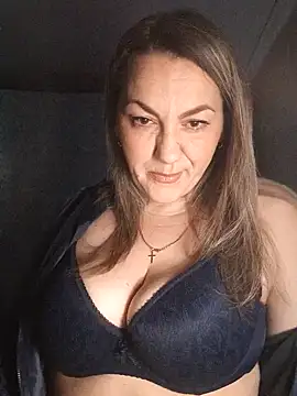 Snapshot of Ant0nina chatting on 12/14/24, 10:07 Ant0nina online show from 12/14/24, 10:07