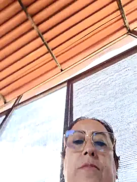 Snapshot of amaranta_c chatting on 09/09/25, 01:43 amaranta c online show from 09/09/25, 01:43