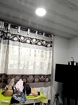 amaranta c online show from 10/27/25, 11:47