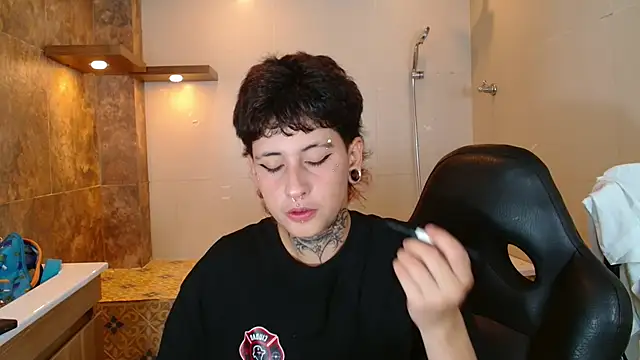 Ethan lennox online show from 11/20/25, 07:57