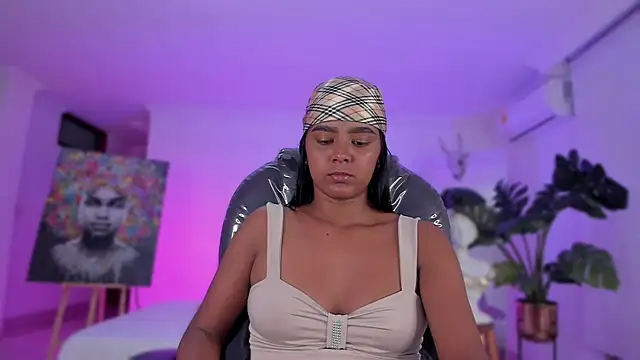 JANYLOVE   online show from 02/20/25, 11:09