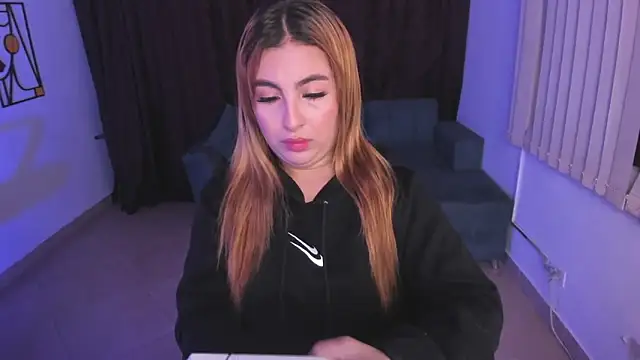 SusyAmis online show from 10/31/25, 03:51