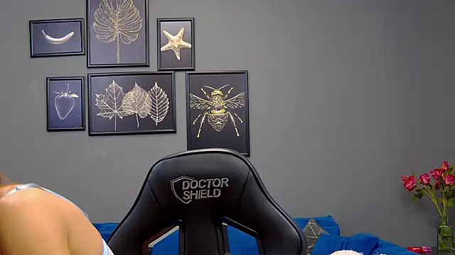 AnneHove online show from 03/11/25, 11:23