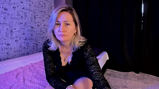 AriFleow online show from 11/13/25, 05:17