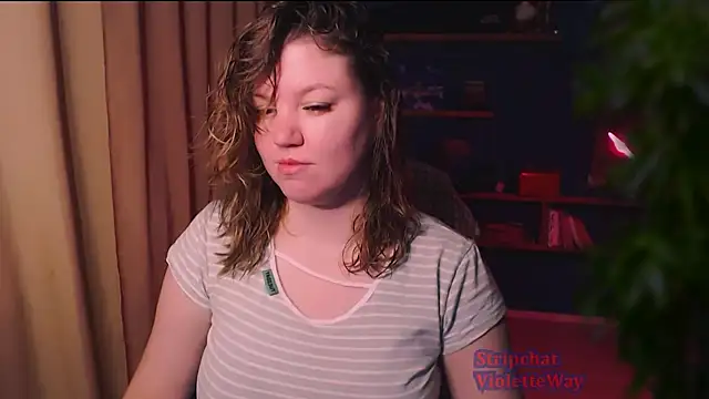 Snapshot of VioletteWay chatting on 02/19/25, 02:55 VioletteWay online show from 02/19/25, 02:55