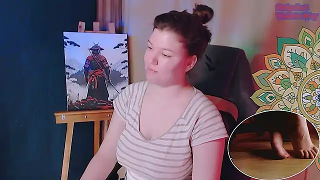 Snapshot of VioletteWay chatting on 03/18/25, 05:52 VioletteWay online show from 03/18/25, 05:52