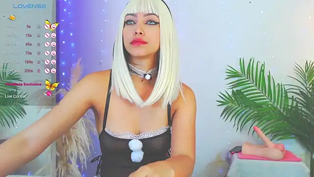 catalina  lovers online show from 12/18/24, 03:33