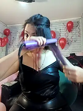 Snapshot of elizatexx chatting on 03/14/25, 11:11 elizatexx online show from 03/14/25, 11:11
