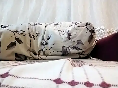 pedram95 online show from 10/26/25, 06:14