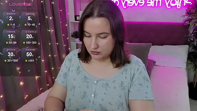 FeralPeach online show from 11/12/25, 05:08