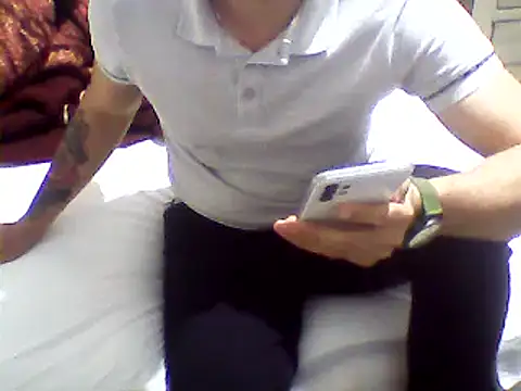 Snapshot of Terry_Bogardd chatting on 03/12/25, 03:35 Terry Bogardd online show from 03/12/25, 03:35