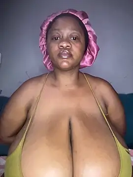 Chubbykarisma27 online show from 10/31/25, 07:20