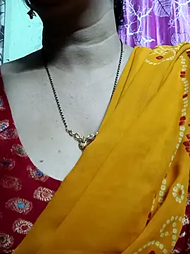 Snapshot of Rosy-B chatting on 11/27/25, 09:39 Rosy-B online show from 11/27/25, 09:39